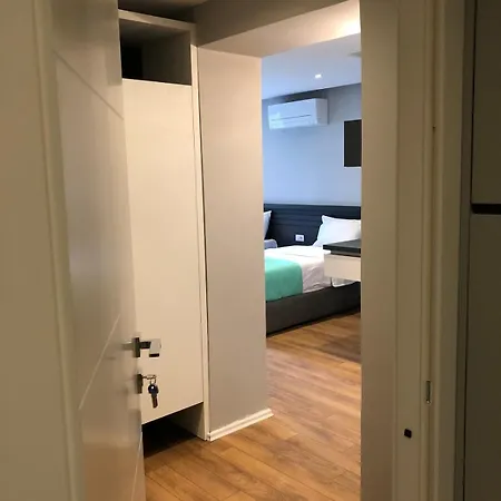 Air - Cosy Near Center Garden 1gbwifi Apartmán